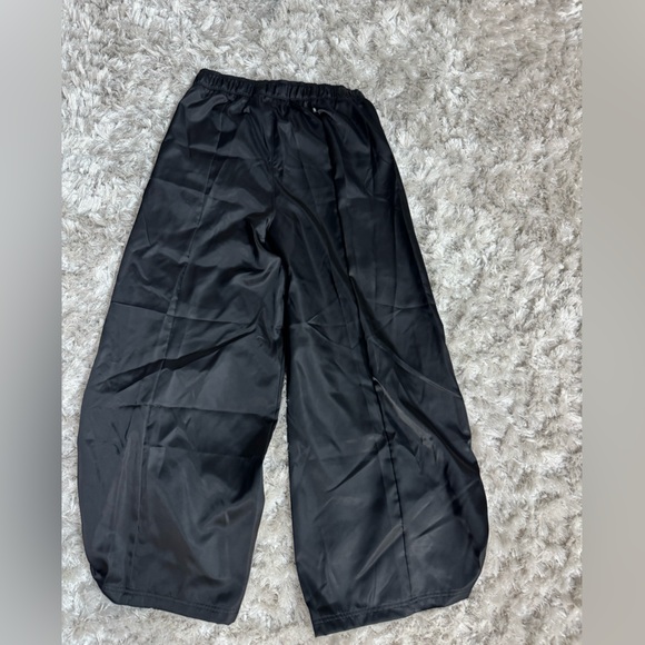 Adidas Parachute Pant Black XL NWT - Picture 2 of 8